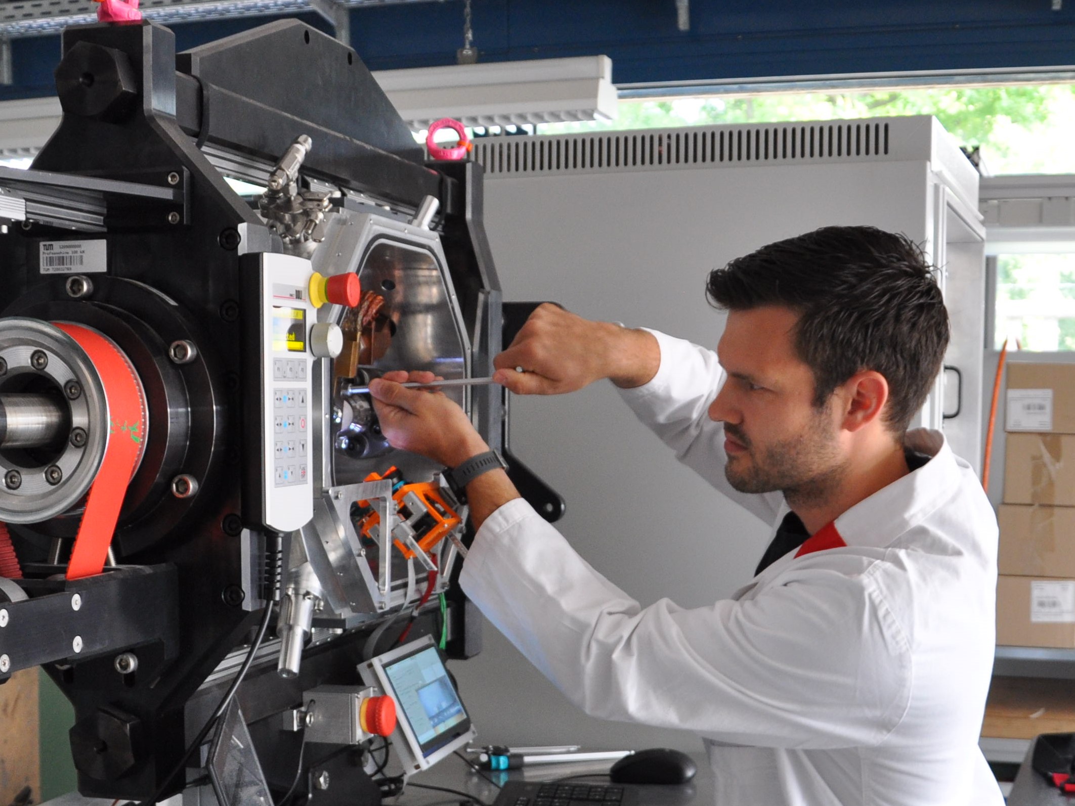 Pressure and heat: Testing alloys for gas turbines