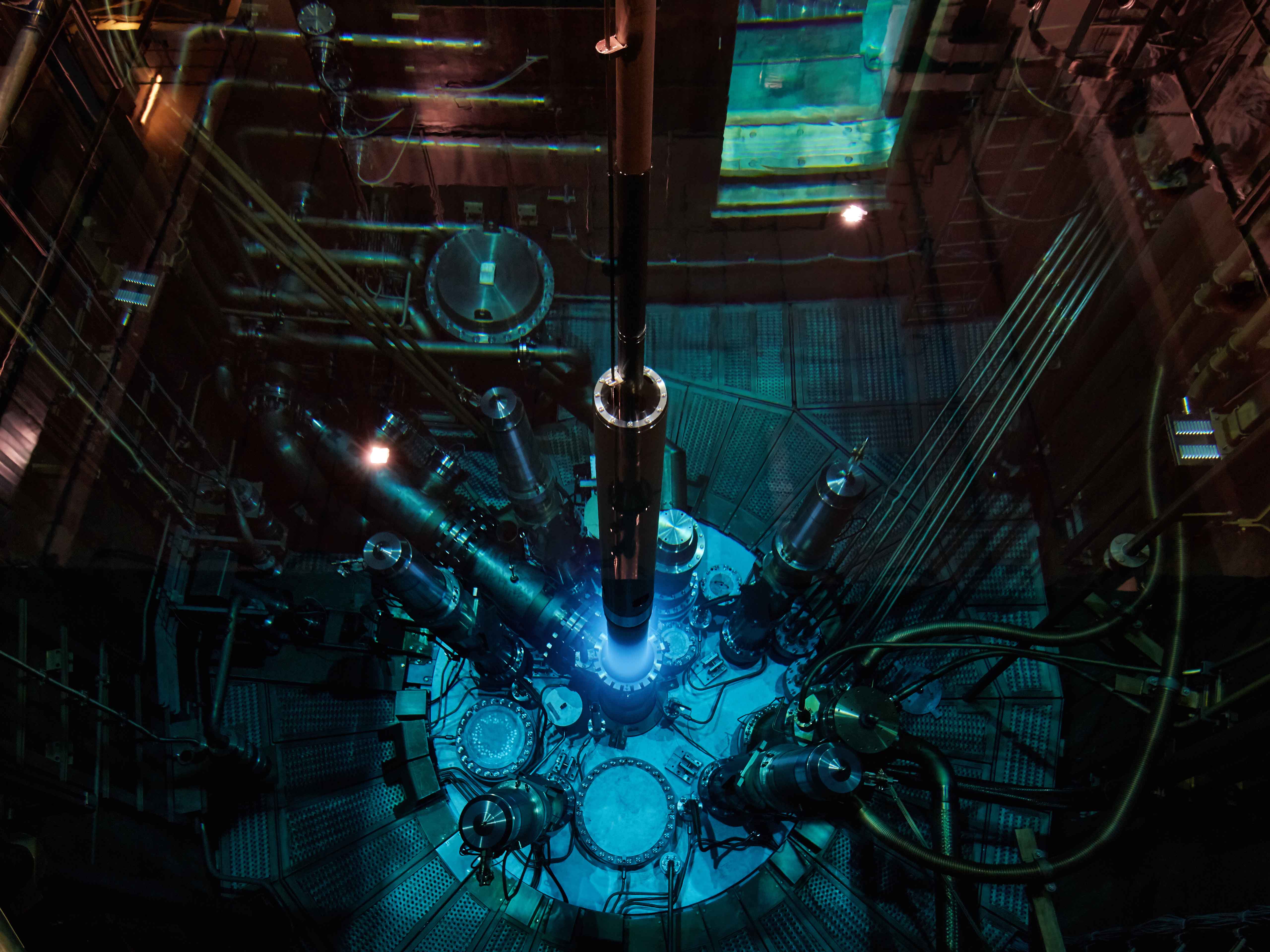 Operation of FRM II possible with Low Enriched Uranium 