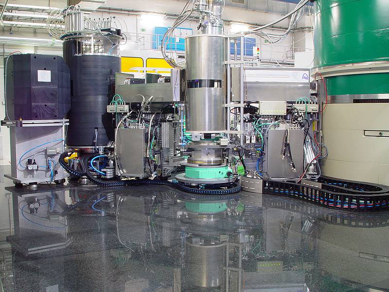 Vibrations at absolute zero